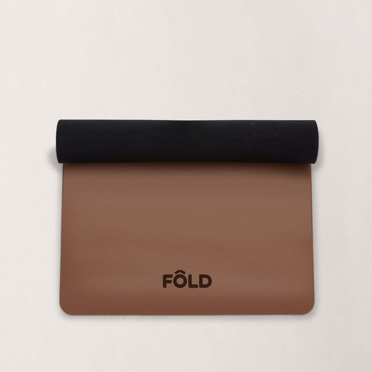 FÔLD Reformer Pilates Mat in Caramel, view 2