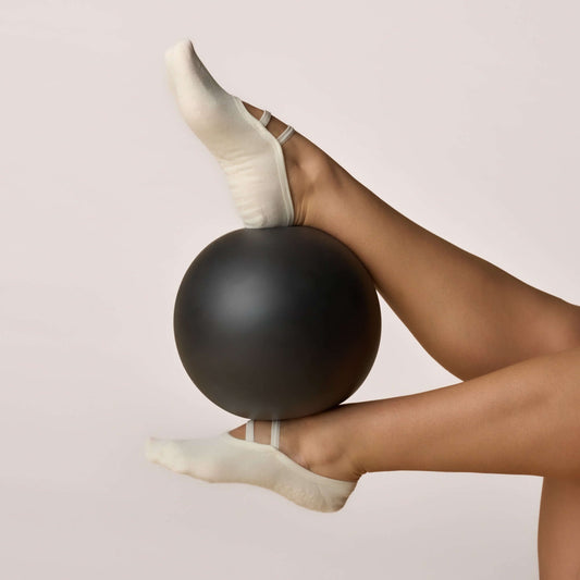ÔWEAR Ballet Grip Socks in Off White, view 2