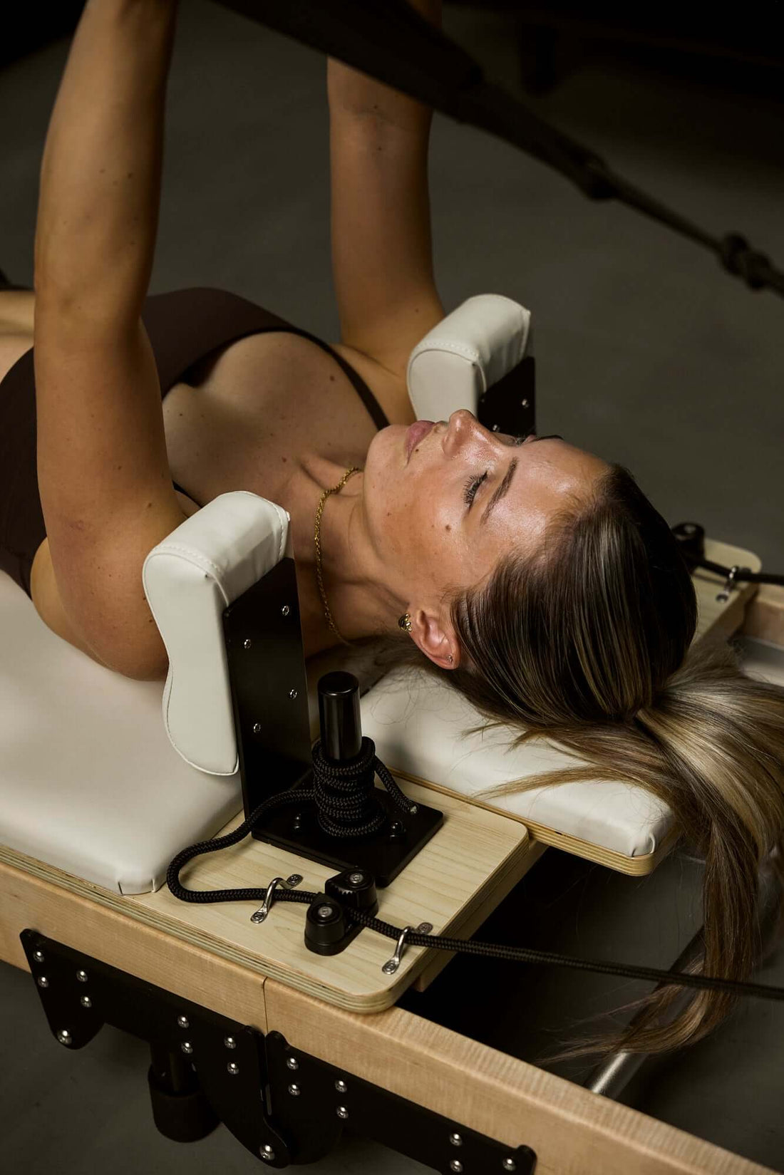 What happens in reformer pilates class?