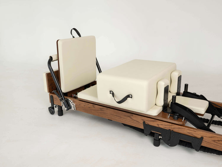 FÔLD Reformer accessories with Beige upholstery