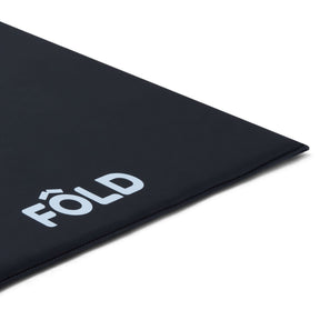 FÔLD Reformer Pregnancy Wedge in Black, detail view