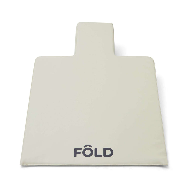 FÔLD Reformer Pregnancy Wedge in Vanilla