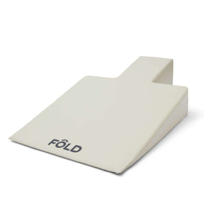 FÔLD Reformer Pregnancy Wedge in Vanilla, alternate view