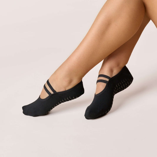 ÔWEAR Ballet Grip Socks in Black