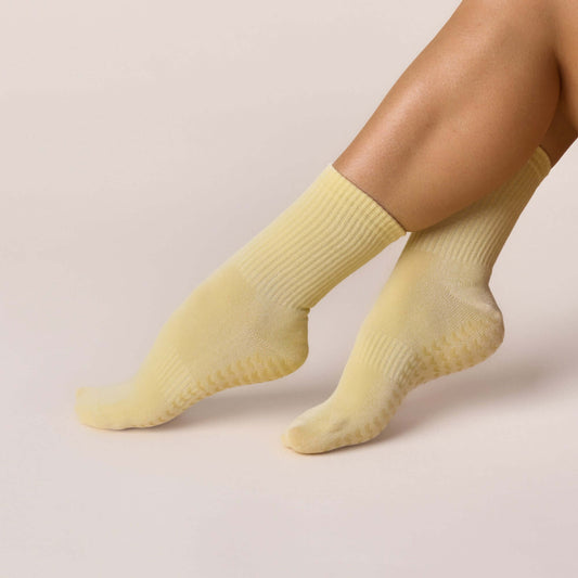 ÔWEAR Essentials Pilates Grip Socks in Butter Yellow